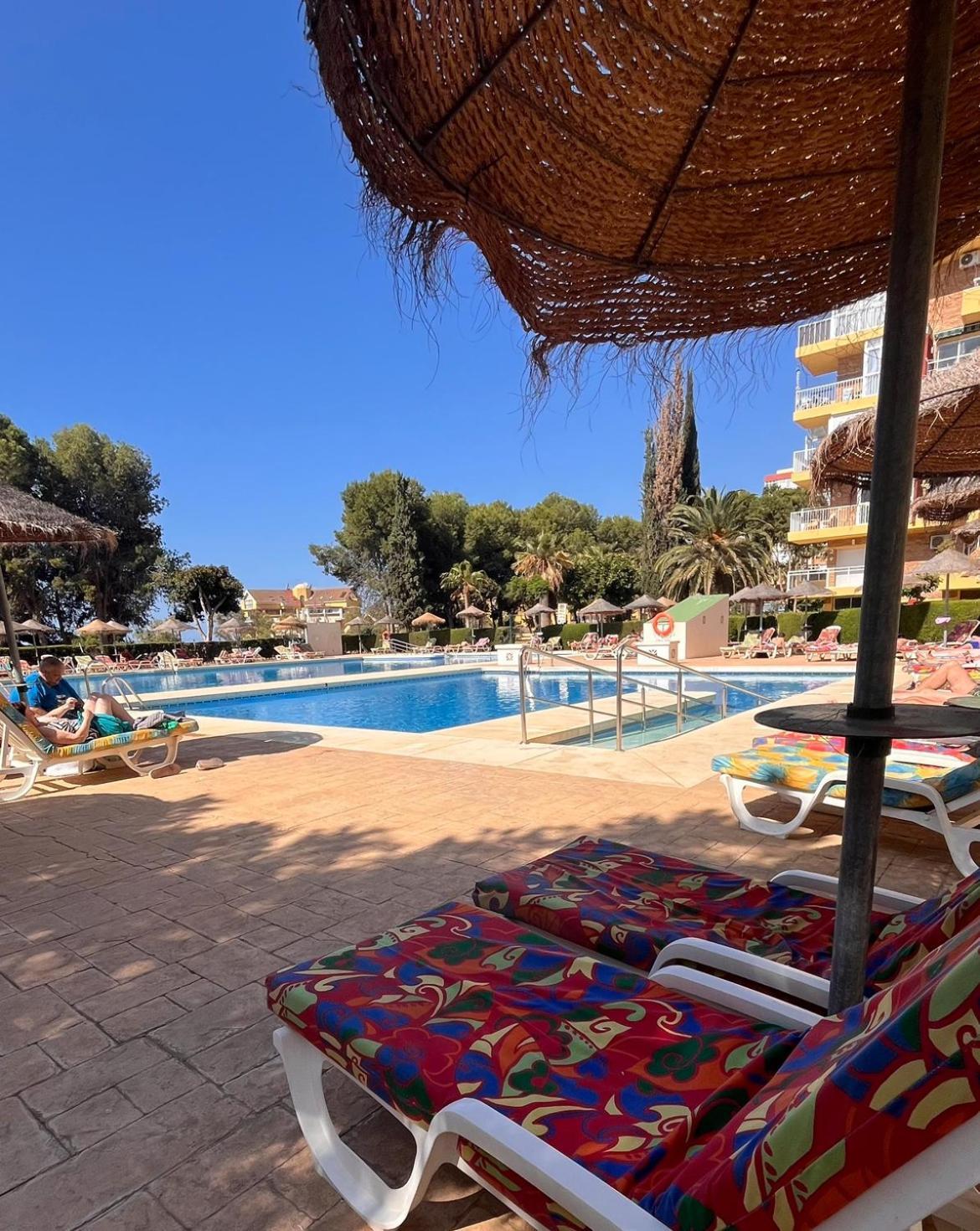 בנאלמדנה Coastal Feeling, Pools & Views Apt Agata מראה חיצוני תמונה